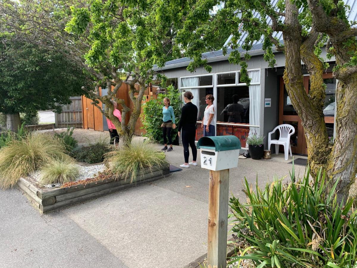 نزل Wanaka Backpackers Bothy المظهر الخارجي الصورة