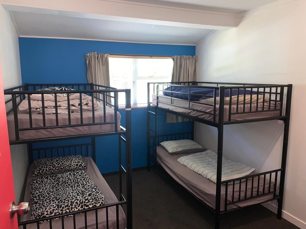 نزل Wanaka Backpackers Bothy المظهر الخارجي الصورة